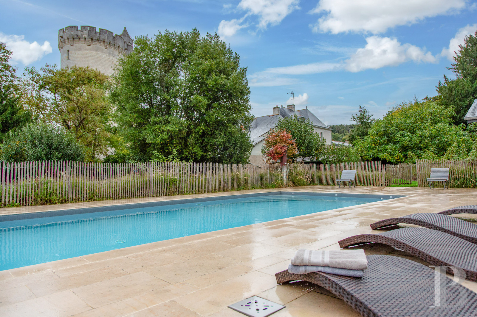 En Anjou, à l’ouest de Saumur,  un ancien presbytère du 18e siècle en bord de Loire pour de calmes séjours - photo  n°10